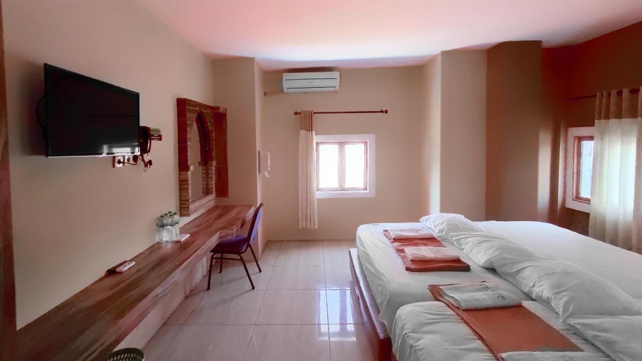 Hotel Syariah Larismanis Семаранг Экстерьер фото